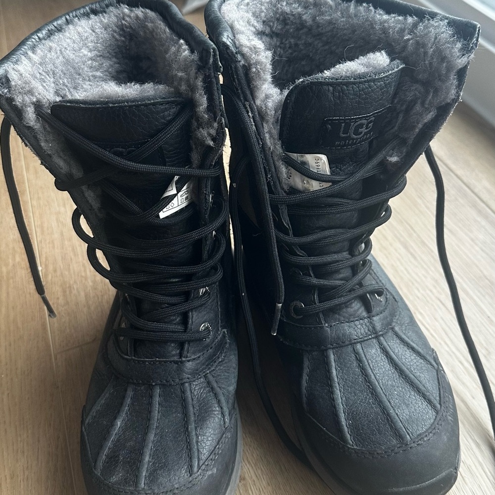UGG Women's Black Winter Boots